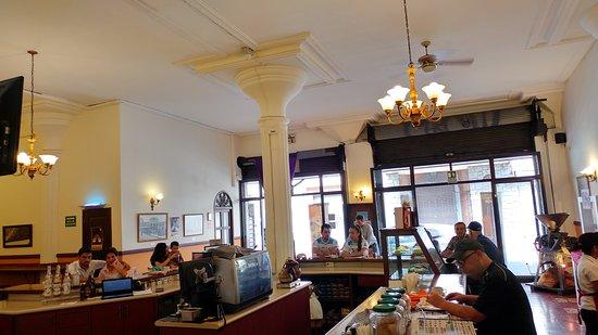 Cafe Leon 8va